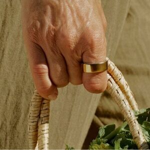 Gold Oura Ring 4, size 9